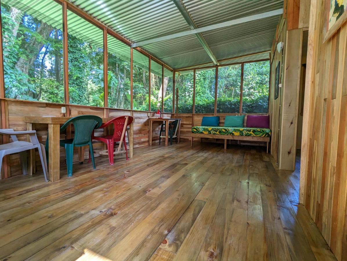Arboura Eco Cabins 우비타 외부 사진