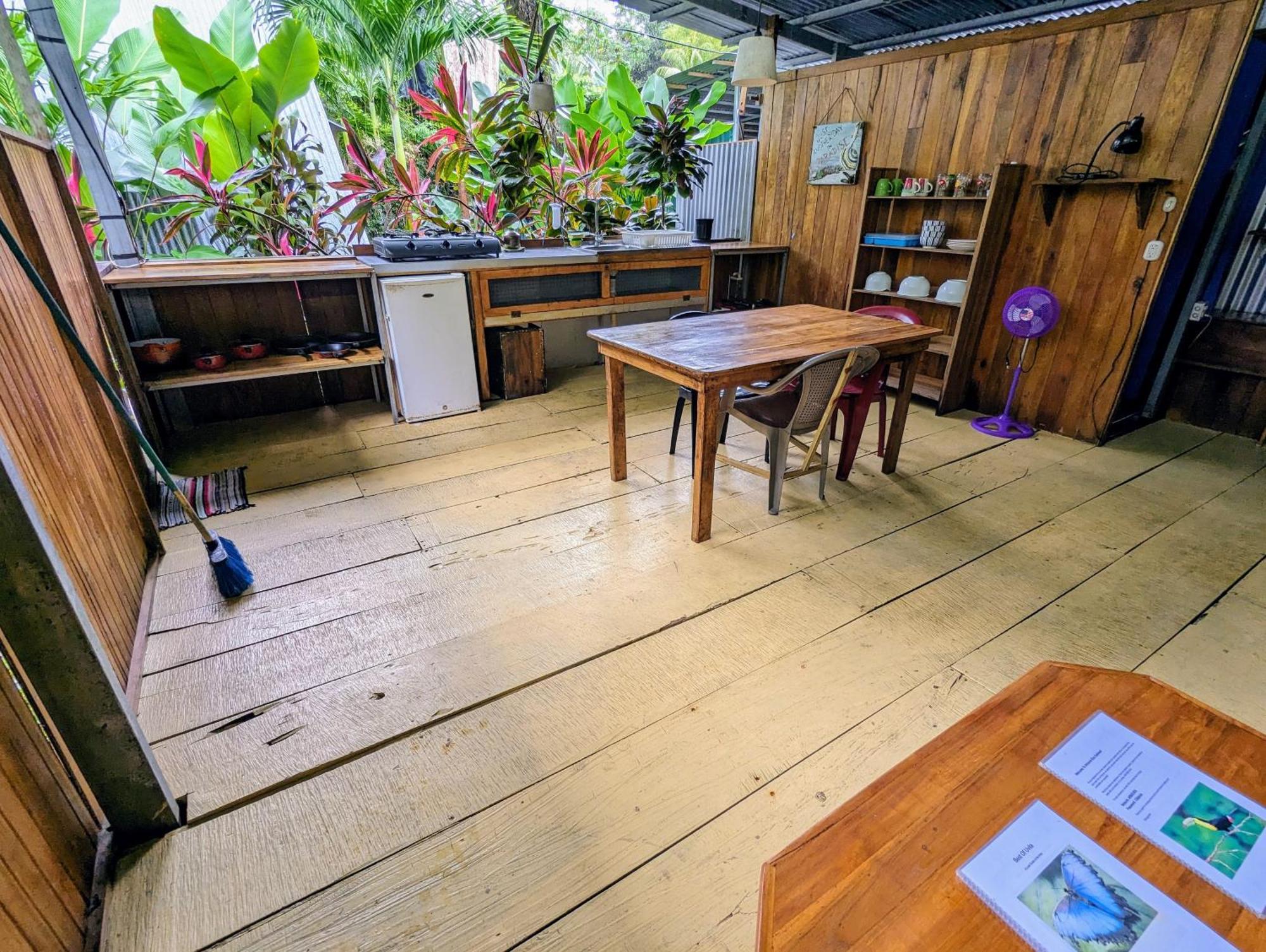 Arboura Eco Cabins 우비타 외부 사진