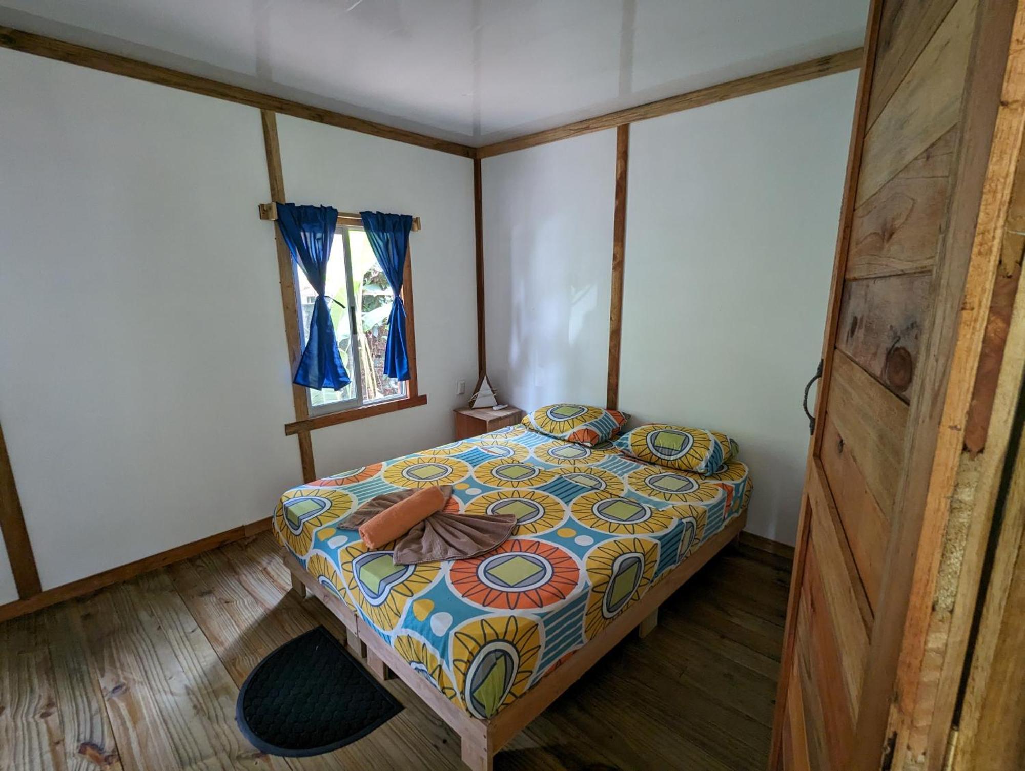 Arboura Eco Cabins 우비타 외부 사진