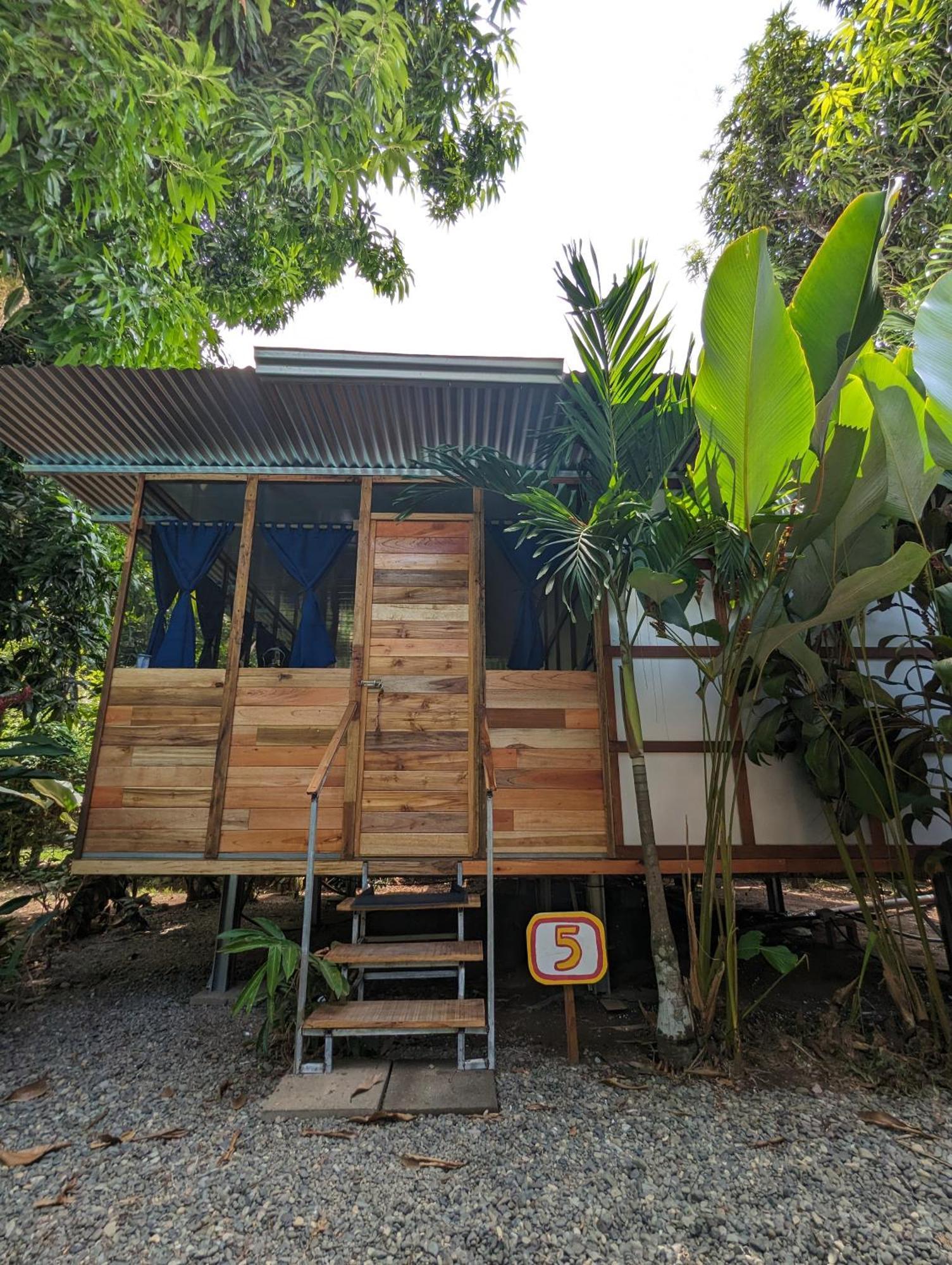 Arboura Eco Cabins 우비타 외부 사진