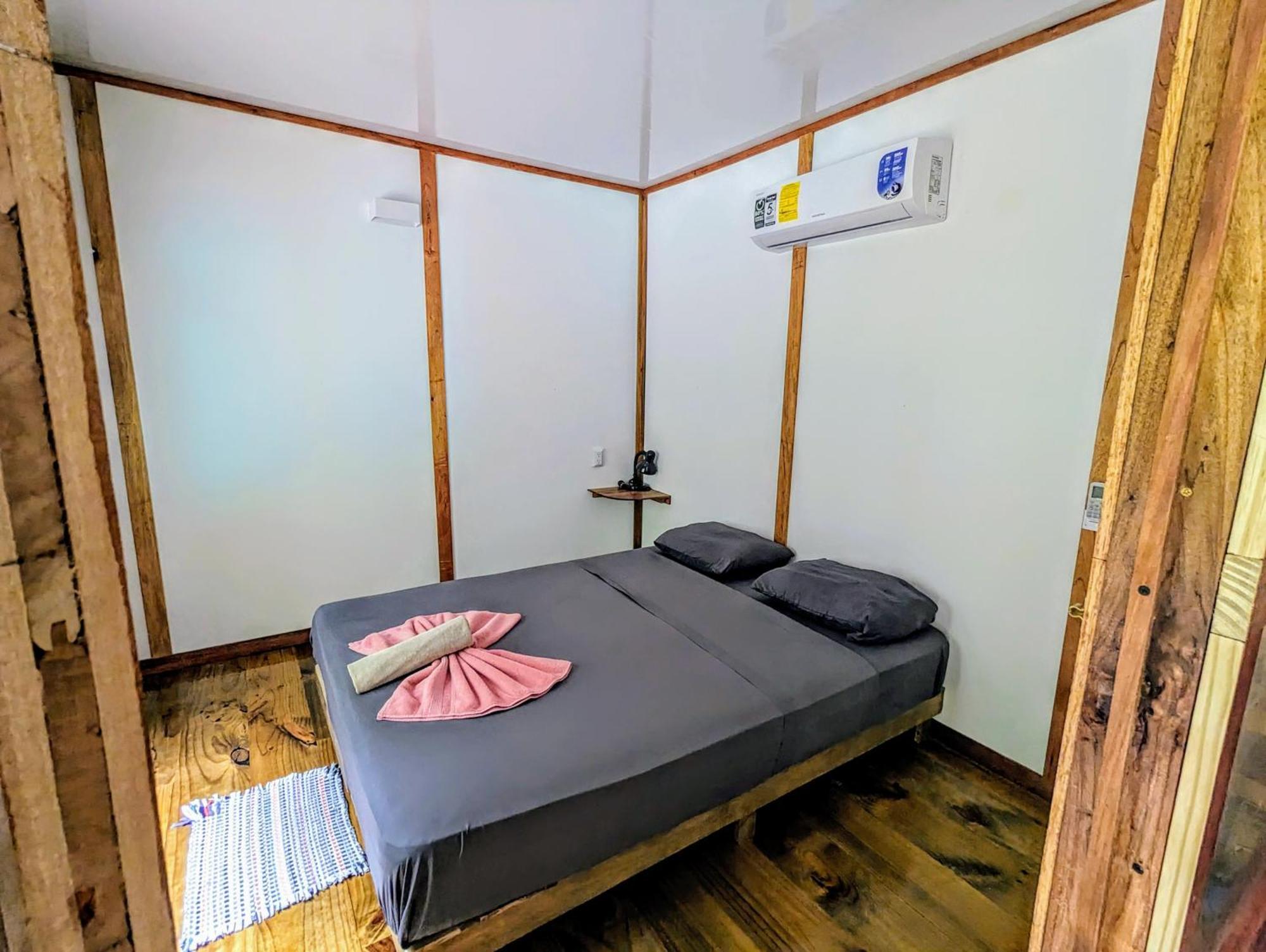 Arboura Eco Cabins 우비타 외부 사진