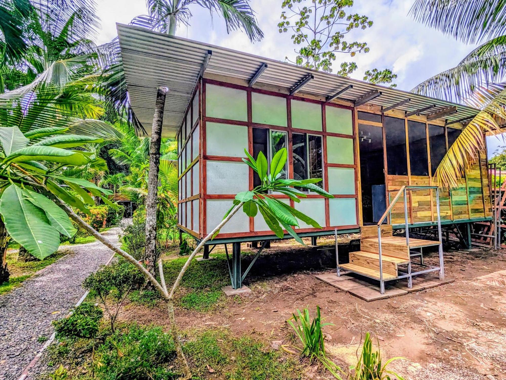 Arboura Eco Cabins 우비타 외부 사진