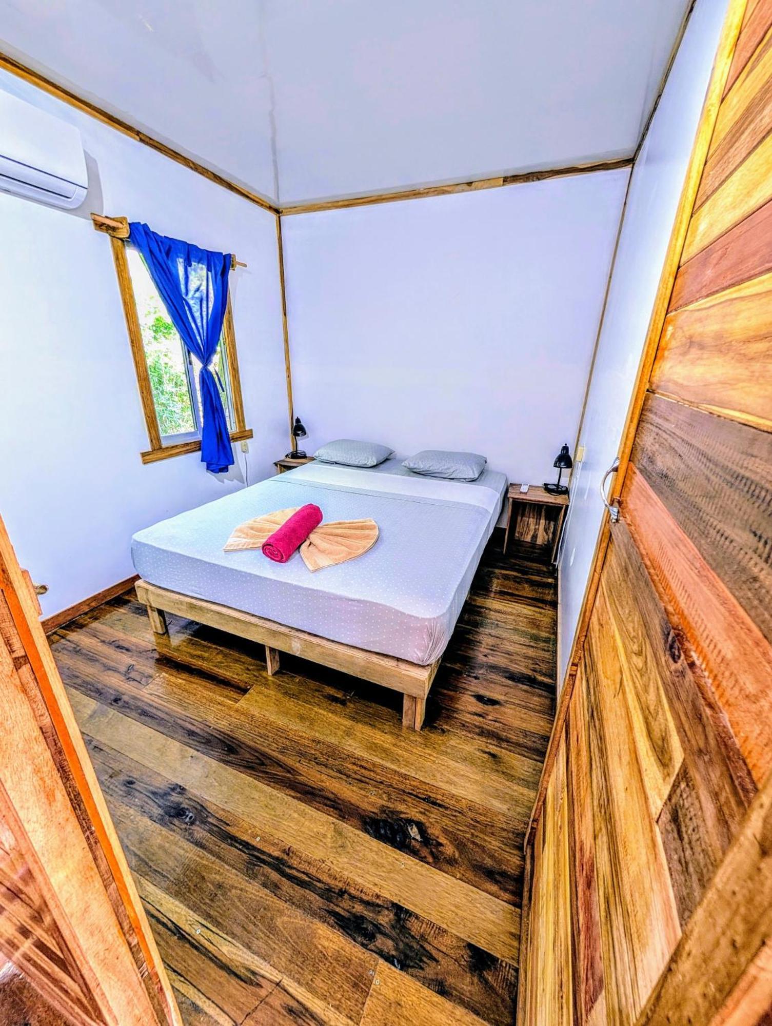 Arboura Eco Cabins 우비타 외부 사진
