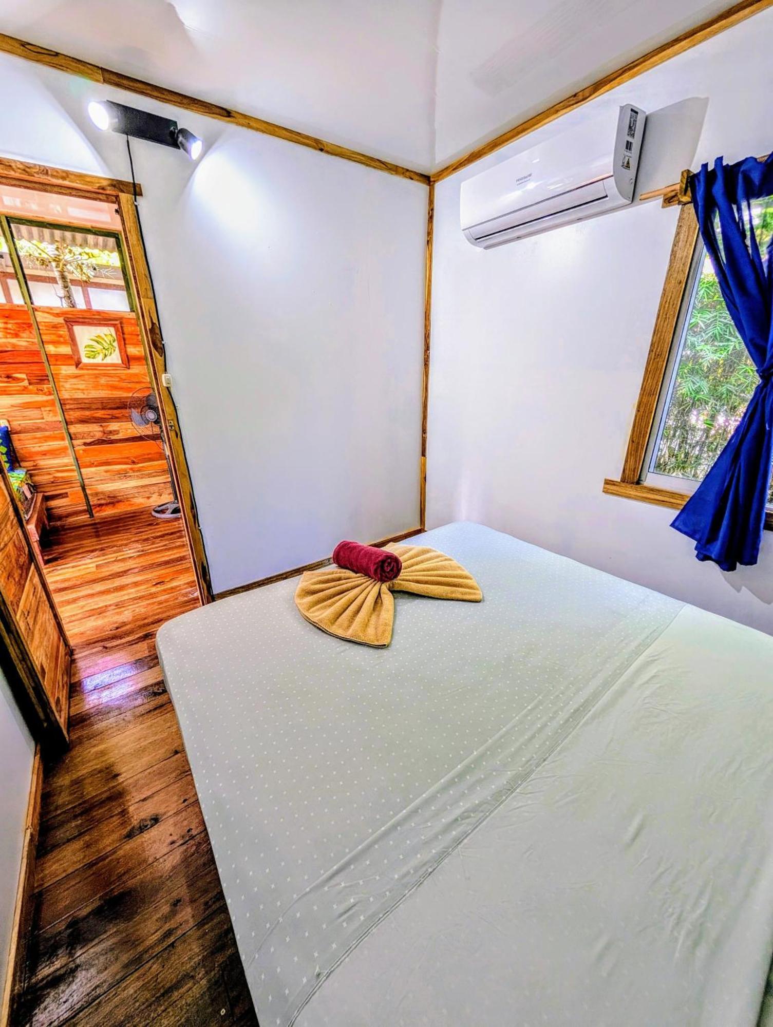 Arboura Eco Cabins 우비타 외부 사진