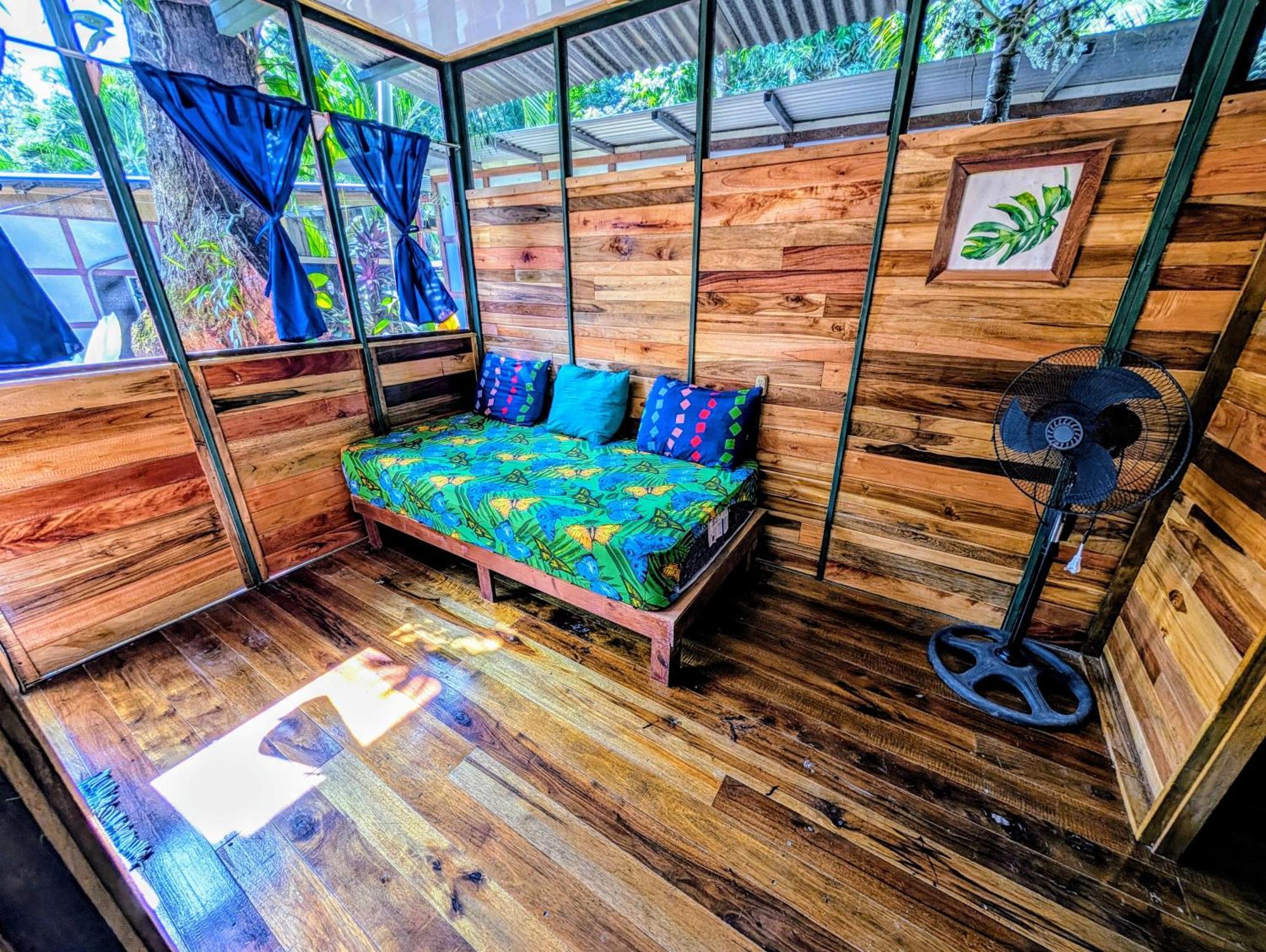 Arboura Eco Cabins 우비타 외부 사진
